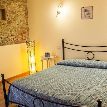 Room In Farmhouse - Apartment In Farmhouse Casolare Dei Fiori Chiesina Uzzanese Exterior photo